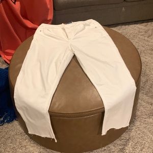 White womans pants in good condition